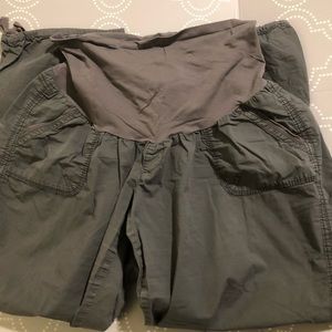 Maternity capris XXL
